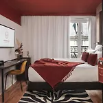 호텔 Seven 4*