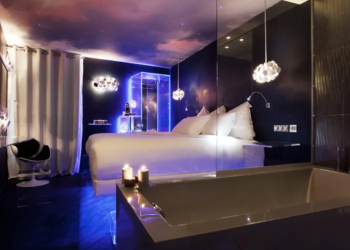 Seven Hotel
