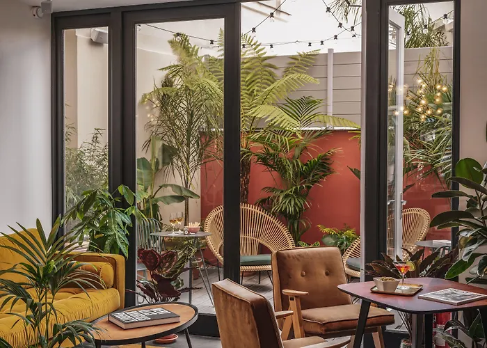 Hotel Seven 4*
