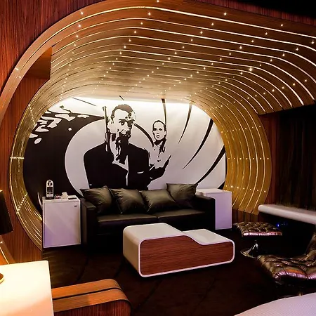 Seven Hotel 4*