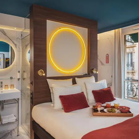 Seven Hotel