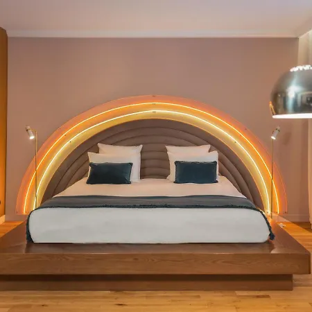Seven Hotel 4*