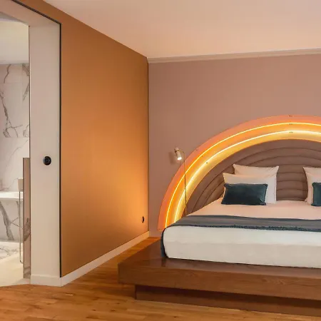 Seven Hotel 4*