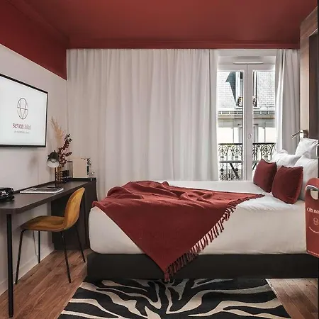 Hotel Seven 4*