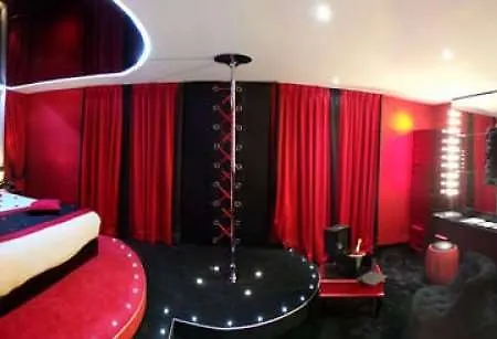 Hotel Seven