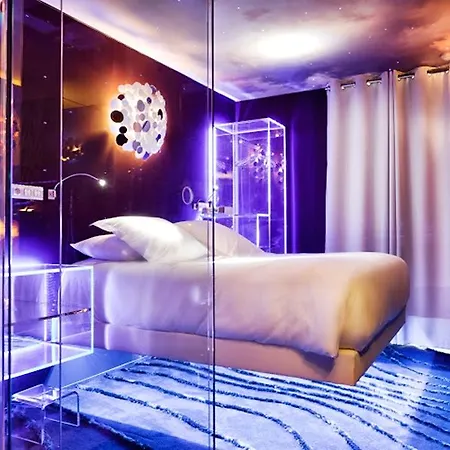 Hotel Seven
